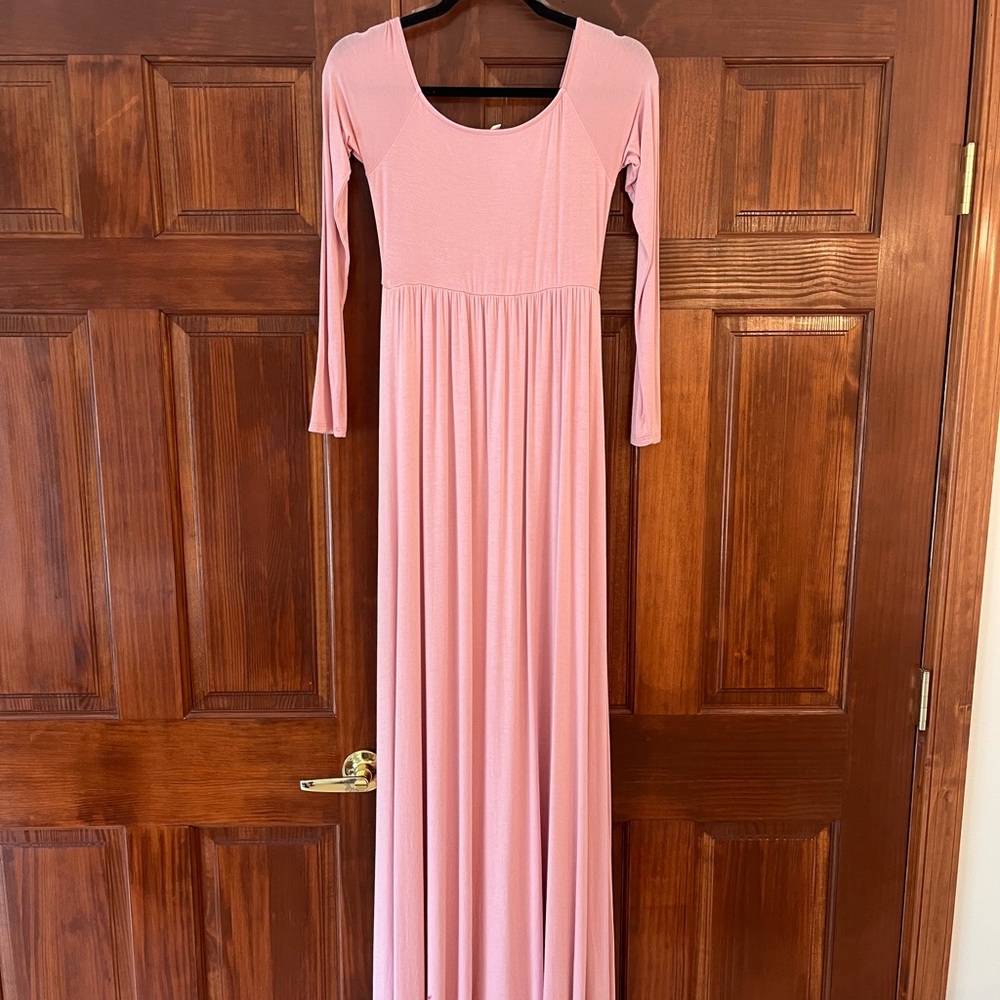 Elegant Pink Long Sleeve Maternity Maxi Dress